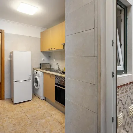 Whome Downtown 1-br Great For Mid-term * Lisbon