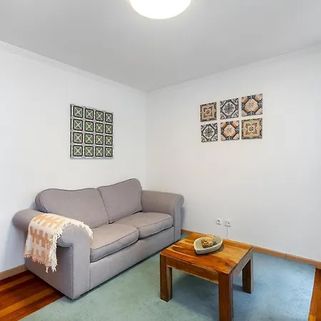 Whome Downtown 1-br Great For Mid-term Lisbon