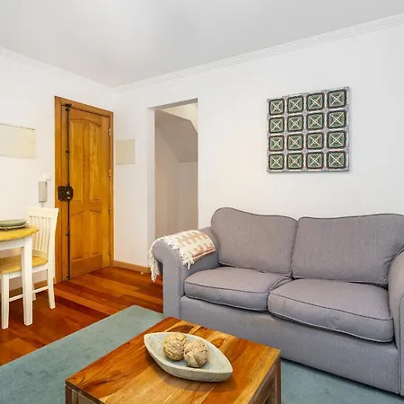 Whome Downtown 1-br Great For Mid-term Lisbon